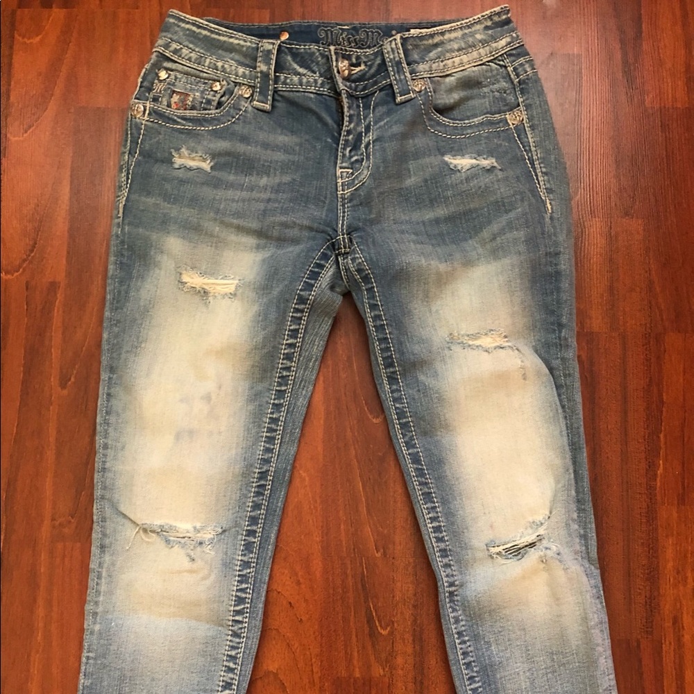 🛑Miss Me Women’s Cuffed Signature Jean- Size 27